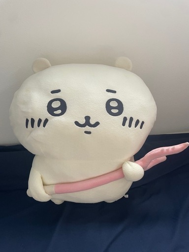 ちいかわ　ハチワレ　ビッグぬいぐるみ
