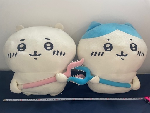 ちいかわ　ハチワレ　ビッグぬいぐるみ