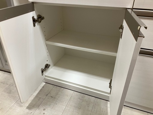 【トレファク京都宇治店】ニトリの3枚扉レンジボードのご紹介です！