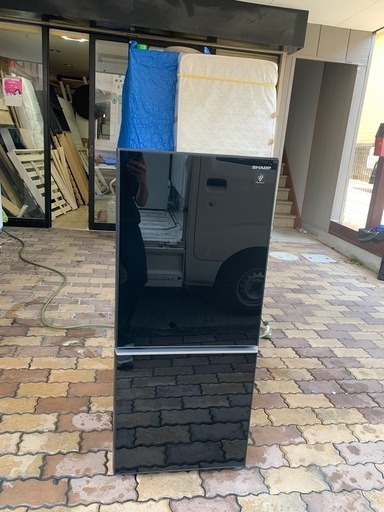 冷蔵庫(Sharp 2020年製  137l)