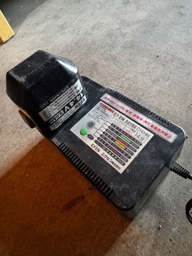 【実働確認済】エクセン コンクリートバイブレーター 14.4V コンクリート打設