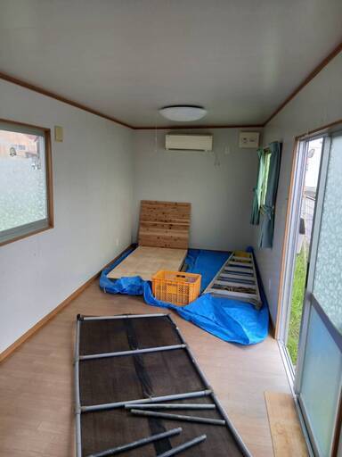 中古プレハブ6坪トイレ付き