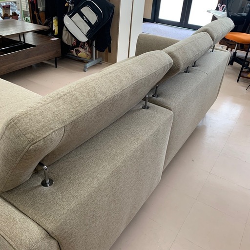 美原店 美品 ニトリ ３人掛け 布張り カウチソファ KK026 ベージュ　左カウチ