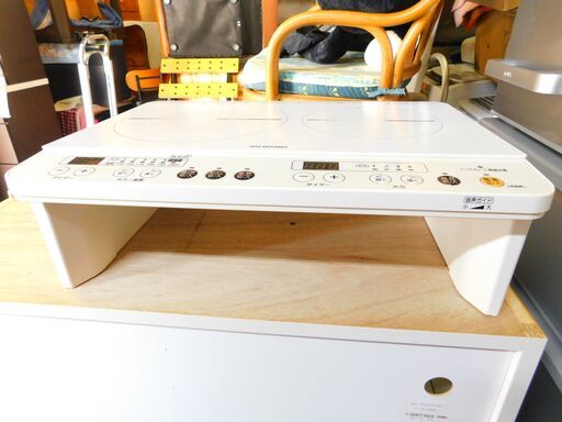 【JM1240】2023年製 IRIS OHYAMA アイリスオーヤマ 2口IHコンロ 脚付（音声ガイダンス付） IHK-W13SV-