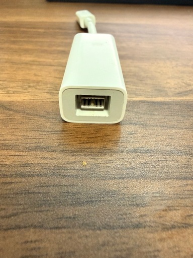 Apple純正 Thunderbolt → FireWire アダプタ（A1432） (ひよこ) 秦野