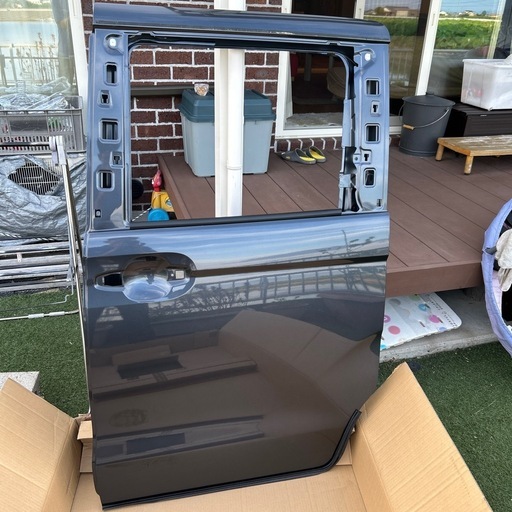 ホンダ N-BOXカスタム左後ドア美品