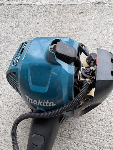 決まりました！！マキタ（Makita）刈払機　中古　草刈機 