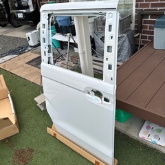 ホンダ N-BOXカスタム右後ドアの画像