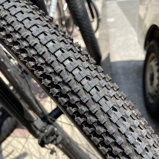 SWARM 29er マウンテンバイク 29×2.10 Shimano7速 ディスクブレーキ 