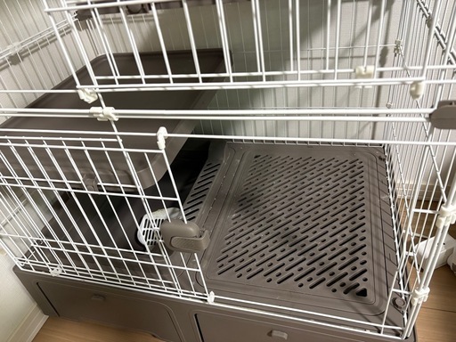 ペットケージ　3段　収納.トイレ付き