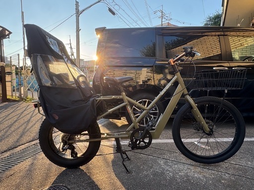 88サイクル　カーキ　　チャイルドシート付き