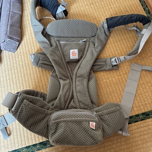 Ergobaby エルゴベビー 抱っこ紐 メッシュ カーキ