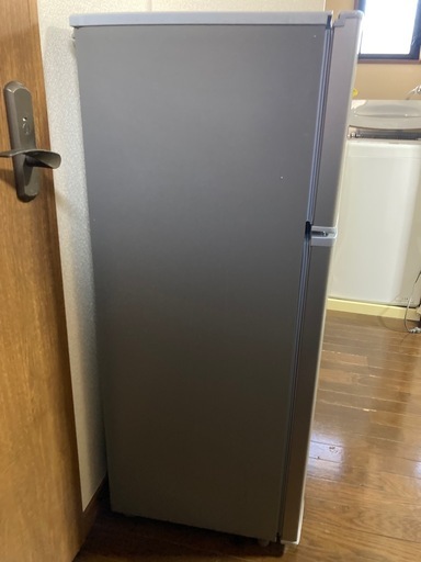 【譲り先決定】シャープ SHARP 2ドア冷蔵庫 128L シルバー 2022年製