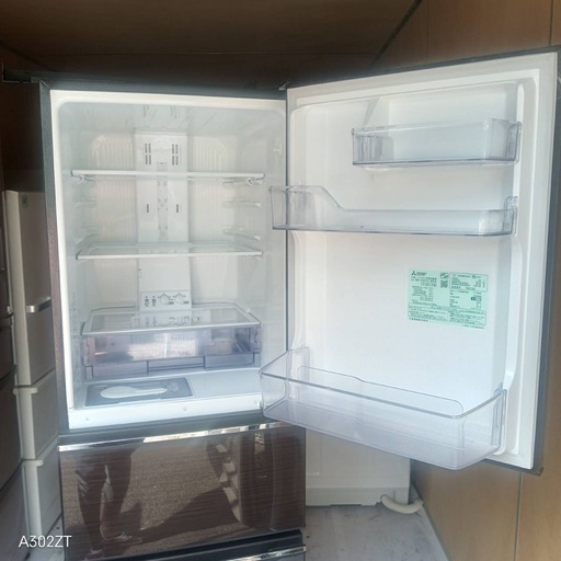 A6h4f0  送料設置無料　三菱　木目デザイン自動製氷機能付き大型冷蔵庫　3ドア　272L