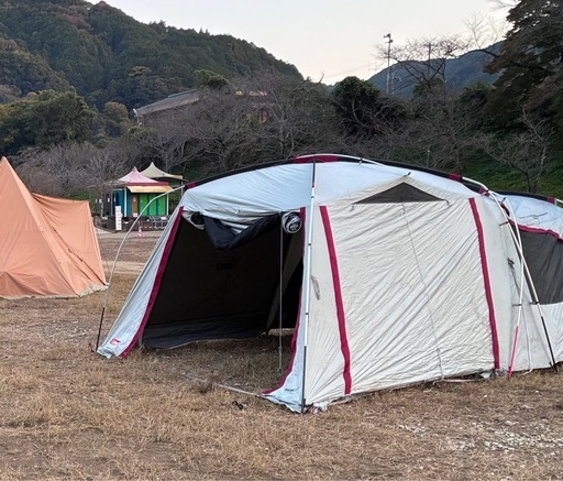 タフスクリーン2ルームハウス