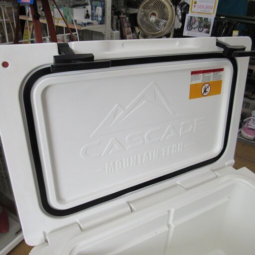 Cascade Mountain Tech カスケードマウンテンテック 42.5L ロトモールドクーラーボックス エキスパート藤沢辻堂