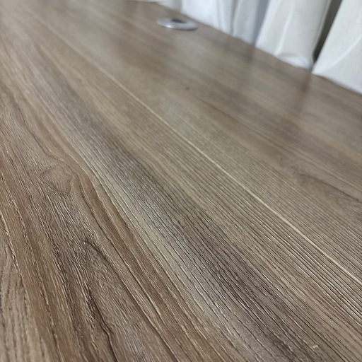 昇降式テーブル　　最大115cmまで