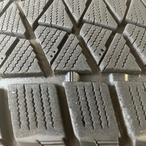 タイヤ4本225/60R17 