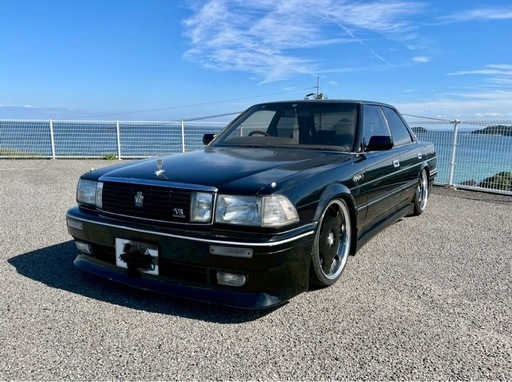 トヨタ13クラウンV8 公認エアサス車平成2年式 (ST) 学園通りのクラウン