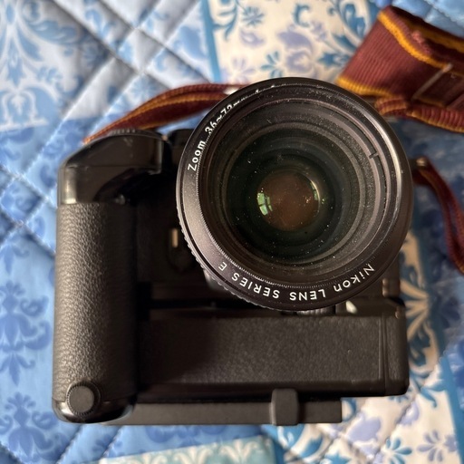 Nikon FE2 カメラ