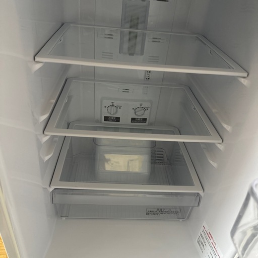 冷蔵庫　146L 2020年式