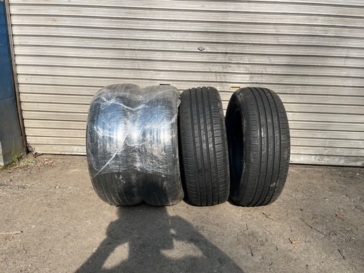 中古タイヤ　215/60R16  ミネルヴァ 溝あり　値下げ交渉可