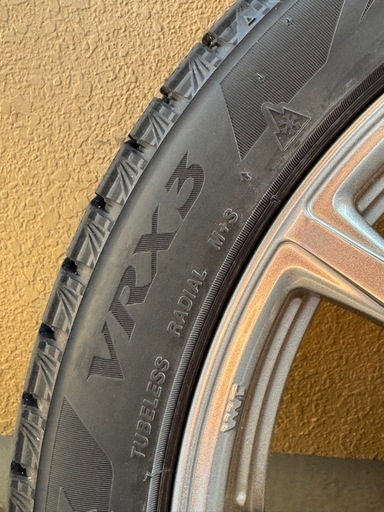 プリウス60   VRX3 195/50R19 88Q 4本セット