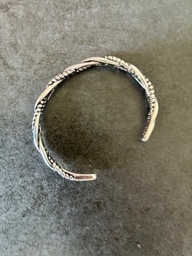 新品　バングル 