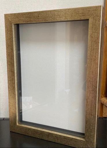 新品未使用　額縁　アートボックス　ゴールド