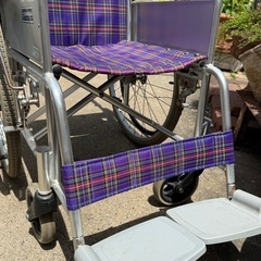 カワムラ　軽量アルミ製 折りたたみ自走式 車イスの画像