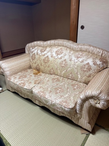 ソファ   ゴールド ３人がけ
