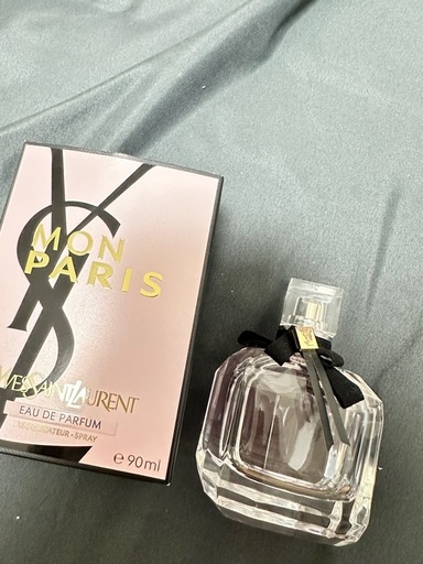 YSL モンパリ 香水 中古 美品 箱付き レディース 人気香り! YSL モンパリ 香水 (Dixxlla 13) 明石のその他の中古あげます・譲り