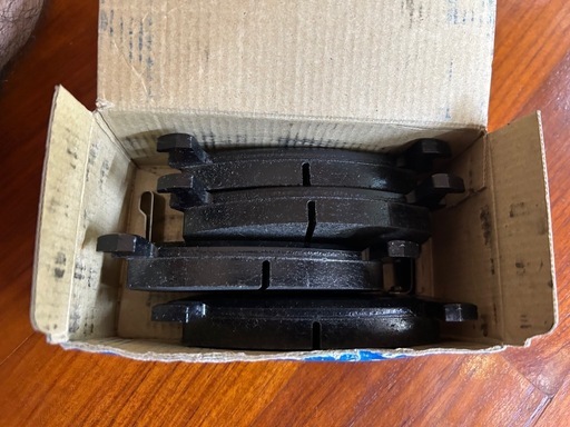 日産マーチ（EK10）ブレーキパッド 未使用品