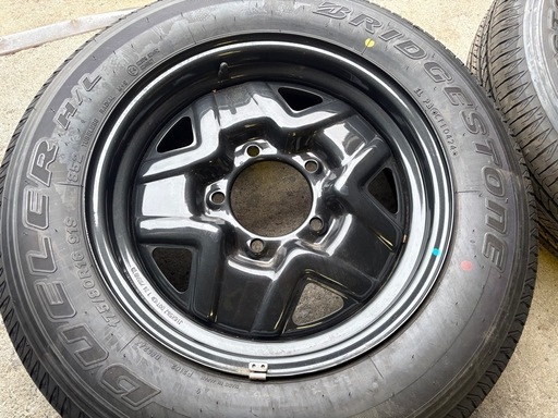 JB64ジムニー 純正スチールホイール夏タイヤセット 4本 背面タイヤの為未使用