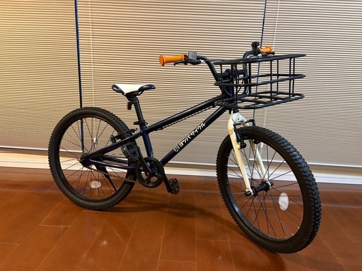 ヨツバサイクル 22インチ（バスケット付)