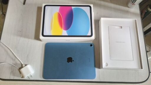 中古美品・保証残あり】iPad 第11世代 128GB Wi-Fiモデル (しじみ