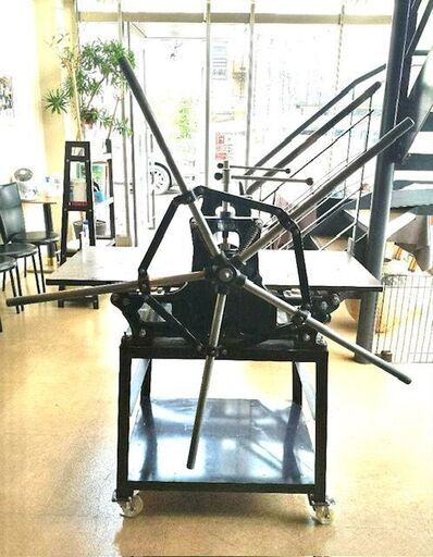 プレス機
