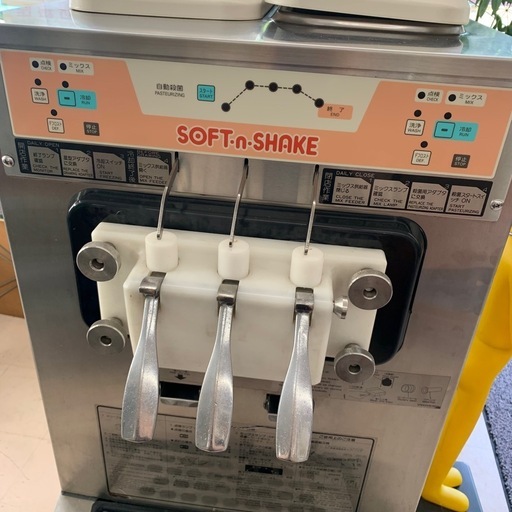 美原店 SANYO 業務用 ソフトクリームフリーザー SSF-M403PA 水冷式 自動殺菌　ソフトサーバー