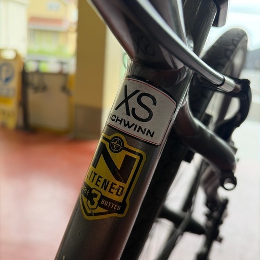  SCHWINN クロスバイク XSサイズ 21変速自転車 