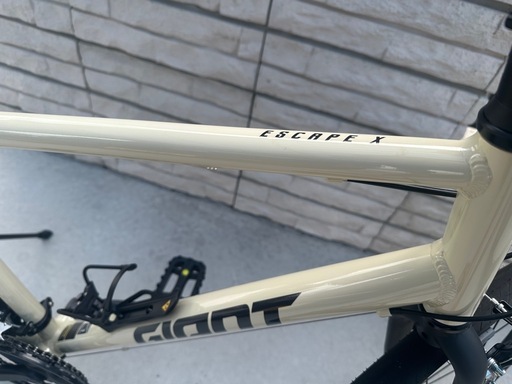 Giant自転車　ESCAPE X3 2026年モデルMサイズ　アイボリーカラー