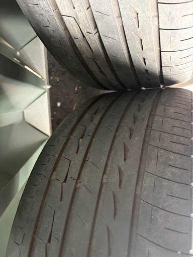 レクサス　レグノ　245\45r19   LSで使用