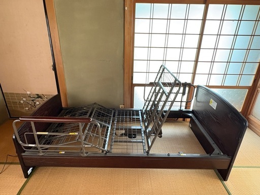 プラッツ   電動ベッド 介護用ベッド 電動リクライニング 背上げモーターベッド