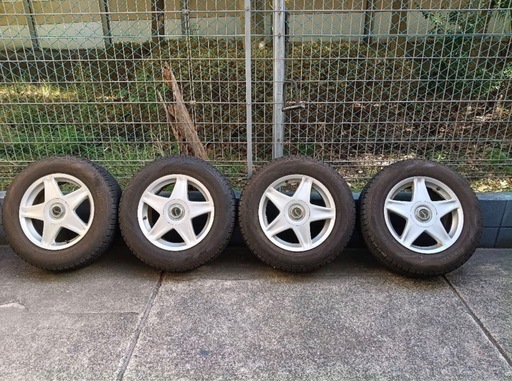 直接引き取り限定16インチ タイヤホイールセット 215/65R16 4本セット
