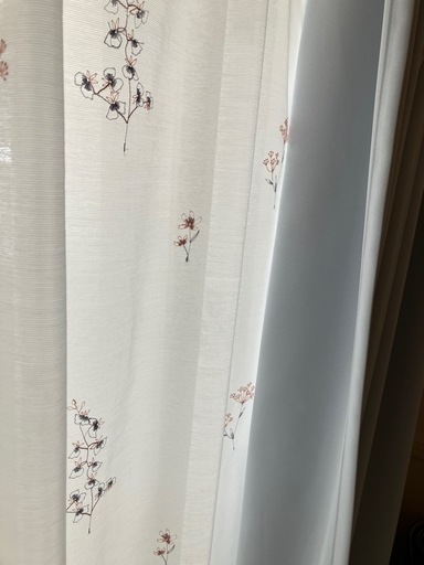 ドレープカーテン ・刺繍レースカーテン4枚セット