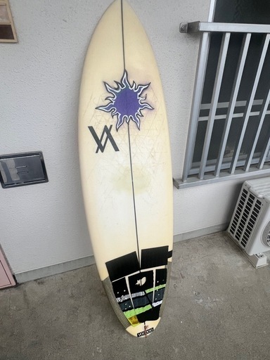 VAMPIRATE VOODOO 5'8 フィン付き