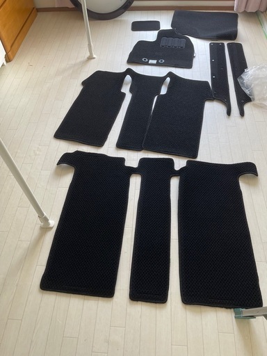 新品　トヨタVOXY / NOAH 床マット 