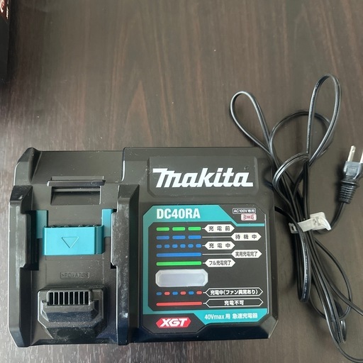 マキタ （ケースと充電器セット）