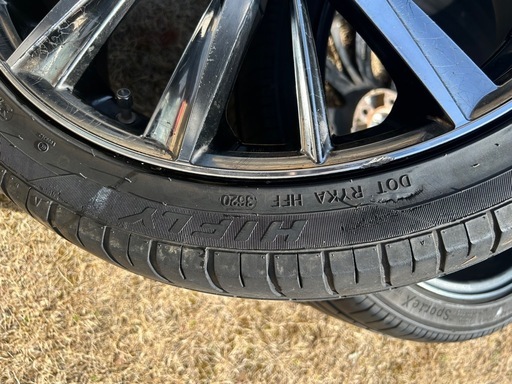 ?225／45R 19㌅レオニス?タイヤアルミセット