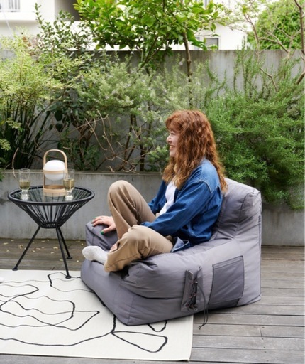 極美品。家具 「OUTPUT LIFE」Compression Garden Sofa NEW　コンプレッションガーデンソファ