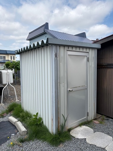 樹脂製パレットプラスチックパレット (まさ) 札幌のその他の中古 北海道旭川市直接取引歓迎 朝日銅業 鉄骨物置 本体高さ2100mm 横幅1500mm 奥行2000mm 間口高さ1800mm 横幅74